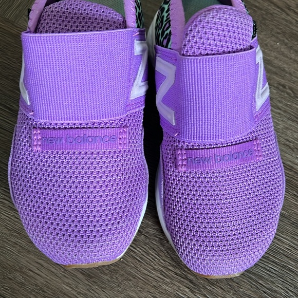 New balance shoes - Picture 3 of 7